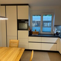 Einrichtung nach Humes GmbH